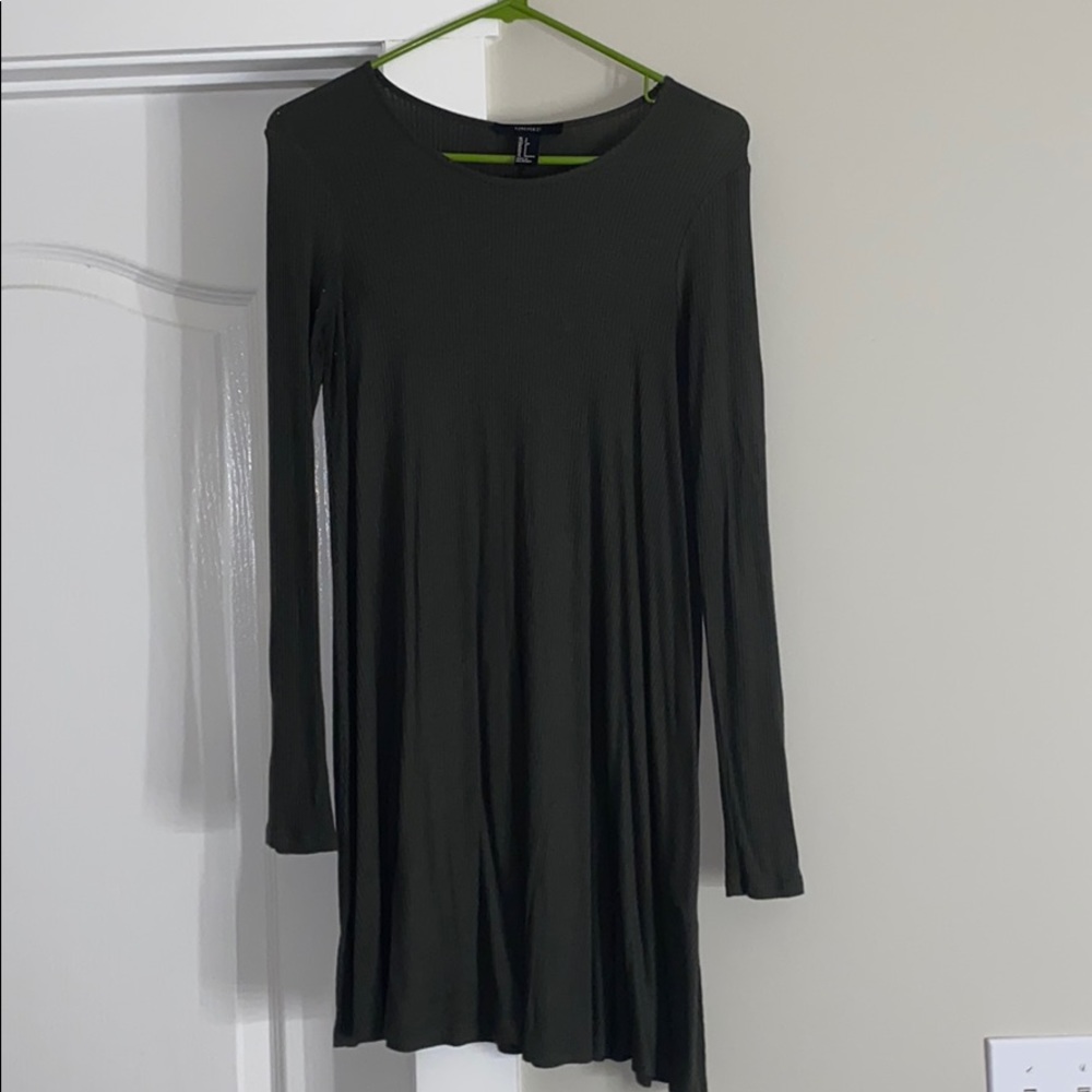 Long sleeve hunter green dress